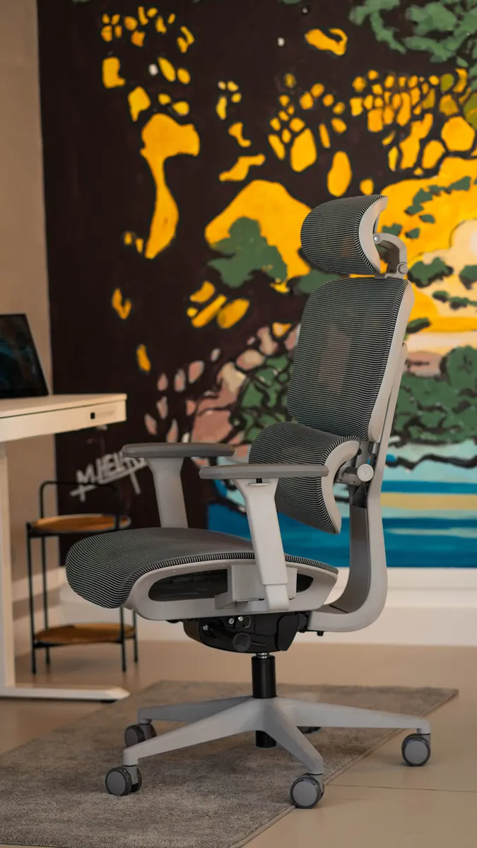 Cadeira De Escritório Ergonômica Elements Sophy Branco E Cinza Tela Mesh